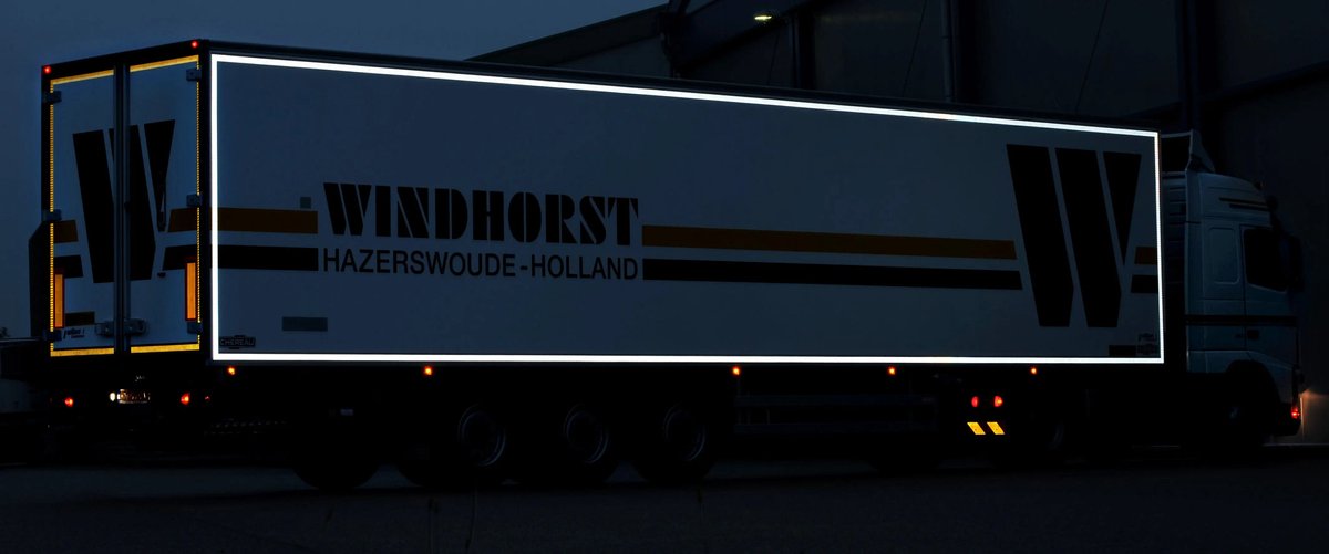 Contourmarkering vaste opbouw ECE 104 | Avery Dennison Rood / 50mm / 1m