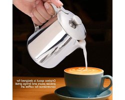 Stainless Steel Melkopschuimer met Deksel voor Latte en Koffie, 600ml Capaciteit, Ideaal voor Koffie Art