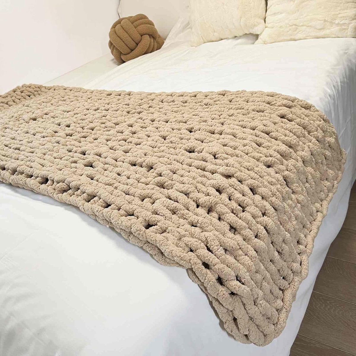 Grof Gebreide Deken - Chenille Plaid - Woondecoratie Bank - Handgemaakt Ademend - 100x152 cm - Bruin