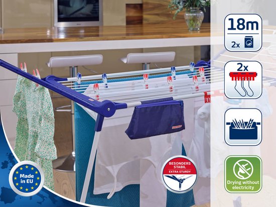Étendoir Leifheit Pegasus blanc avec des détails bleus et rouges, rempli de linge.