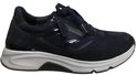 Donkerblauwe Gabor sneaker met rits en veters, witte zool en glimmende details.