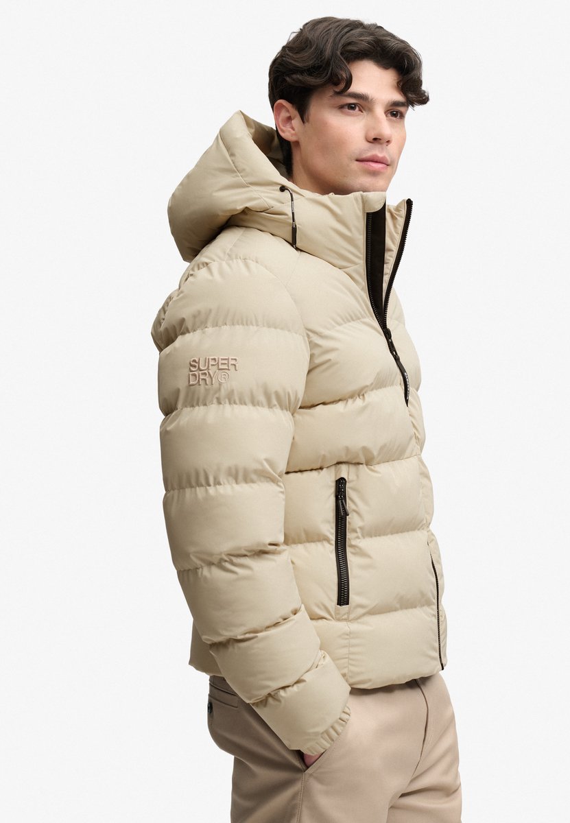 Superdry Jas Hooded Sports Puffer Jacket M5011905a Climbing Chalk Mannen Maat - 3XL