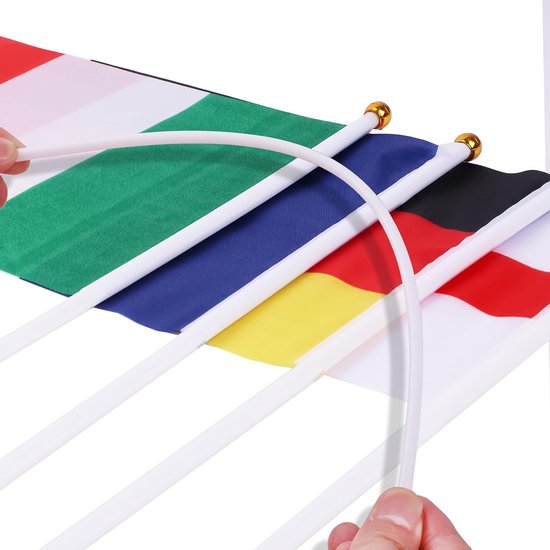 Euro Small Flag - 16 Countries - Europese Kampioenschap 2025 - Kleine Vlaggen - Europa - Dubbelzijdige Stof met Stang - Tuin - Feest - Decoratie - Eurovision