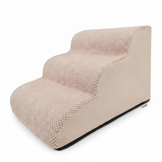 Beige honden trap met 3 treden, antislip bodem.