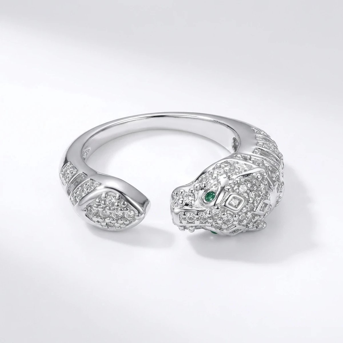 Dorvina VIP Karamaz Silver Vergulde Zilverkleurig Zirkonia Verstelbaar Leopar Model Dames Ring