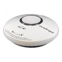 Witte FireAngel rookmelder met testknop en ventilatie aan de onderrand.