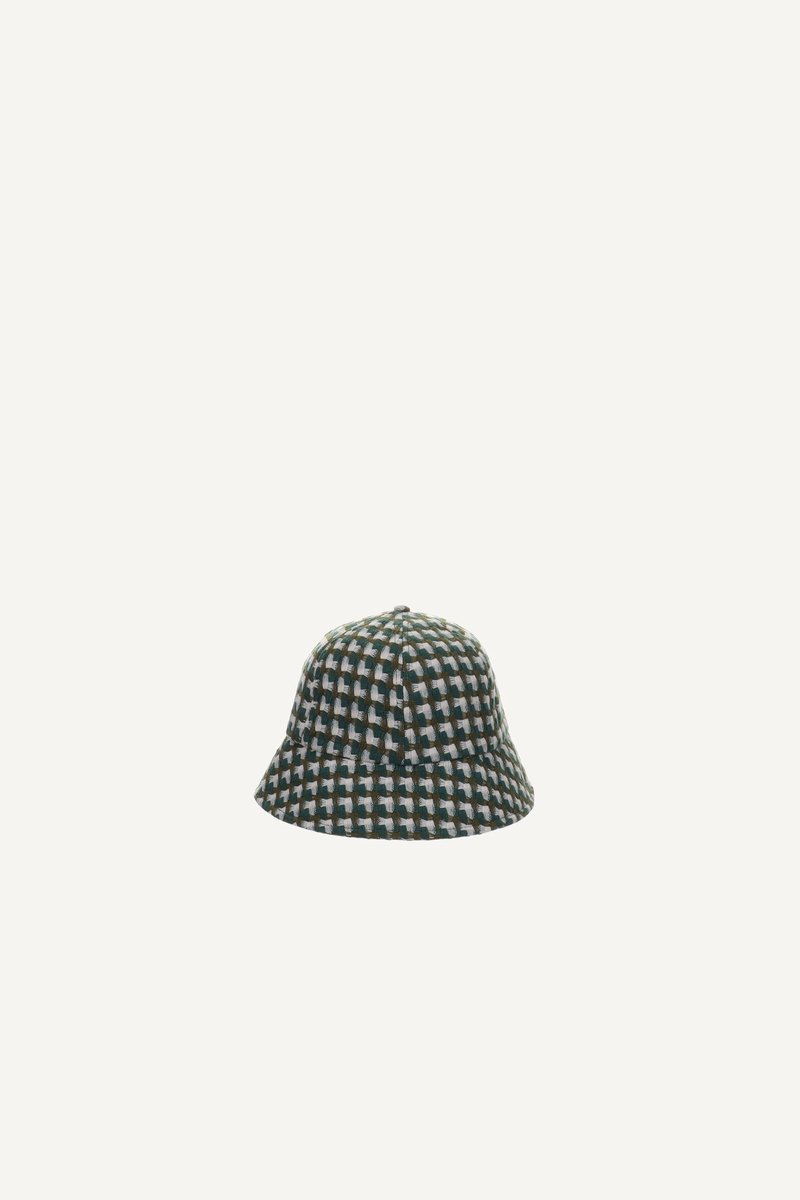 Monk and Anna - Kawai • bucket hat • retoro