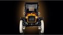 Vooraanzicht van de LEGO Icons Ford Model T, zwart met gouden grille.