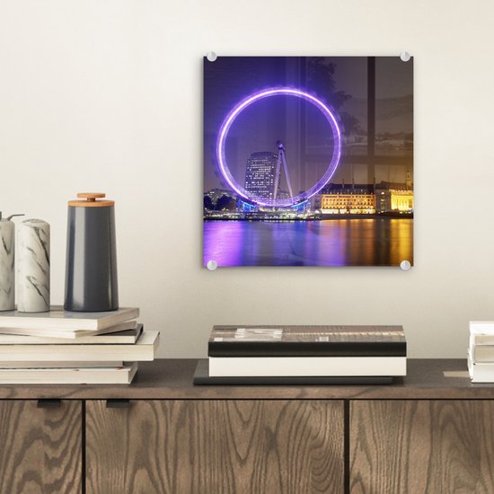 ® Glasschilderij 20x20 cm - Schilderij acrylglas - Londen - London Eye - Paars - Reuzenrad - Foto op glas - Muurdecoratie woonkamer - Wanddecoratie slaapkamer - Schilderijen
