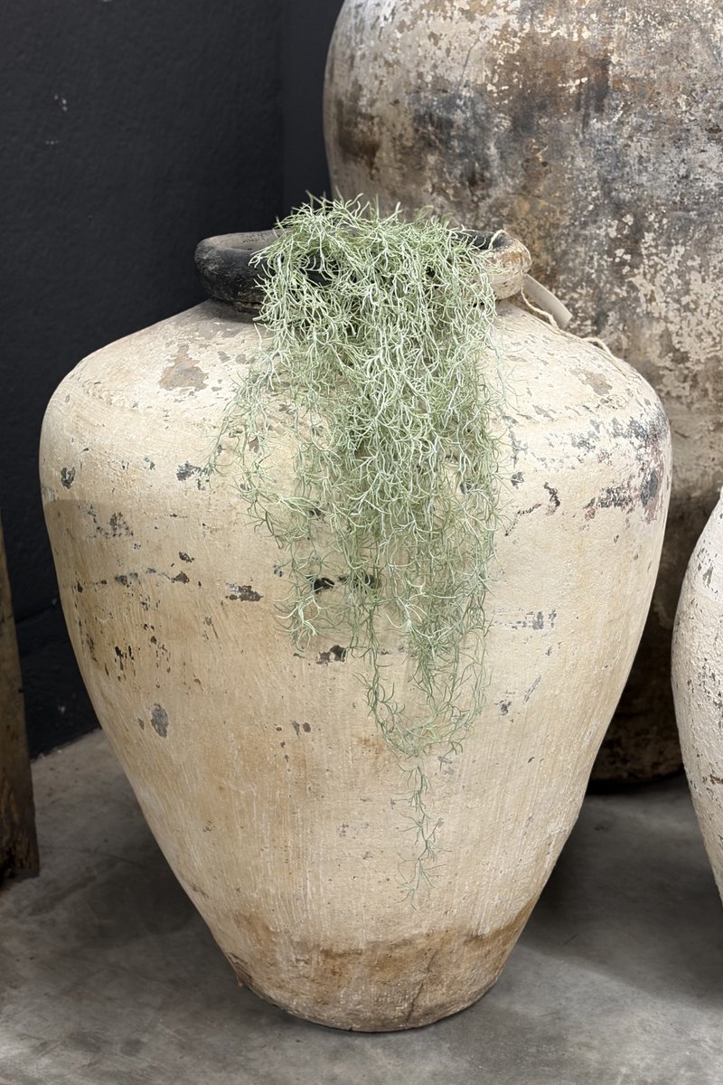 Oude mega grote kruik uit India, vaas pot grote eye catcher unieke pot kruik D95xH155 cm