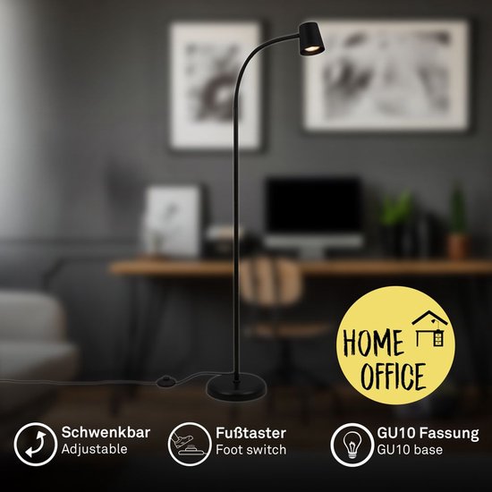 Zwarte staande lamp met verstelbare arm en voetbediening, geschikt voor thuiskantoor.