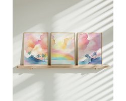 foto van FineArtia - Dromerig Tropisch Strand met Pastel Wolken en Palmen - Poster Set - 3 stuks - 20-x-30-cm - Meisjeskamer - Babykamer - Babyshower Cadeau - Wanddecoratie - Kinderkamer decoratie - Muurdecoratie - Kinderposter - Zonder Lijst