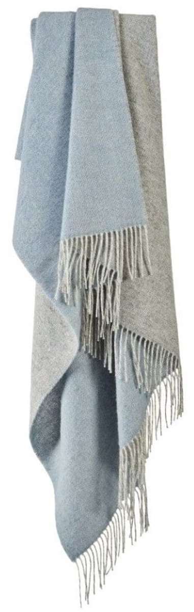 Tweedmill Plaid Dartmoor Blauw en Grijs (Blue Mist) -voor en achterzijde verschillend - 150x183 - Nieuw Wol - Tweedmill UK