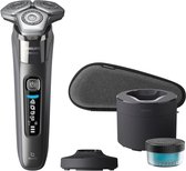 Bol.com Philips Shaver Series 8000 - Elektrisch scheerapparaat - nat en droog scheren aanbieding
