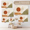 Abstract schilderij met oranje zon, takken en groene heuvels, verkrijgbaar in verschillende formaten.