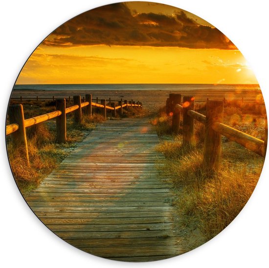 Dibond Wandcirkel - Brug naar Zonnig Strand  - 60x60cm Foto op Aluminium Wandcirkel (met ophangsysteem)