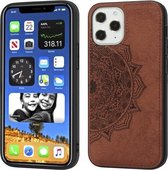 Voor iPhone 12/12 Pro Mandala stoffen hoes met reliëf PC + TPU mobiele telefoonhoes met magnetische functie en draagriem (bruin)