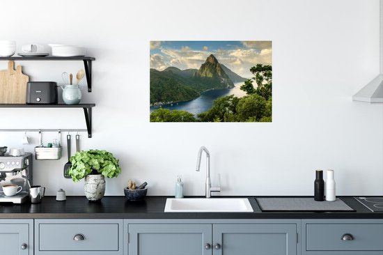 Vue d'un paysage de montagne recouvert d'une forêt tropicale à Sainte Lucia Poster 90x60 cm - Tirage photo sur Poster (décoration murale salon / chambre)