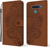 Voor LG K50 / Q60 3D Pauw Reliëf Patroon Horizontale Flip Leren Case met Houder & Kaartsleuf & Portemonnee & Lanyard (Bruin)