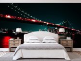 Professioneel Fotobehang Williamsbrug Bridge New York - donker blauw|rood - Sticky Decoration - fotobehang - decoratie - woonaccessoires - inclusief gratis hobbymesje - 415 cm breed x 280 cm 