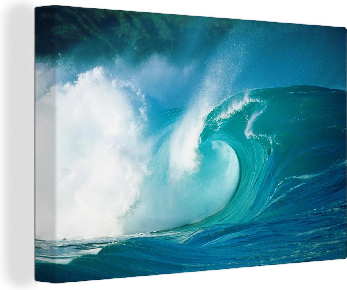 Canvas Schilderijen - Een brekende golf in de zee tijdens woest weer - 60x40 cm - Wanddecoratie