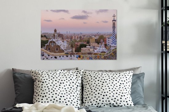 Canvas Schilderij Het Park Güell tijdens de schemering in Spanje - 60x40 cm - Wanddecoratie