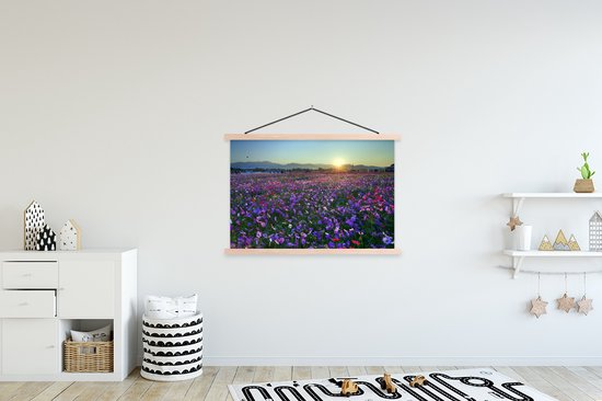 Champ de fleurs plein de fleurs violettes et roses au crépuscule 120x80 cm