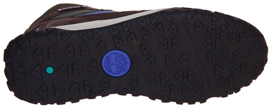 Zool van bruine Timberland wandelschoen met een zwart profiel en een blauw Timberland-logo.