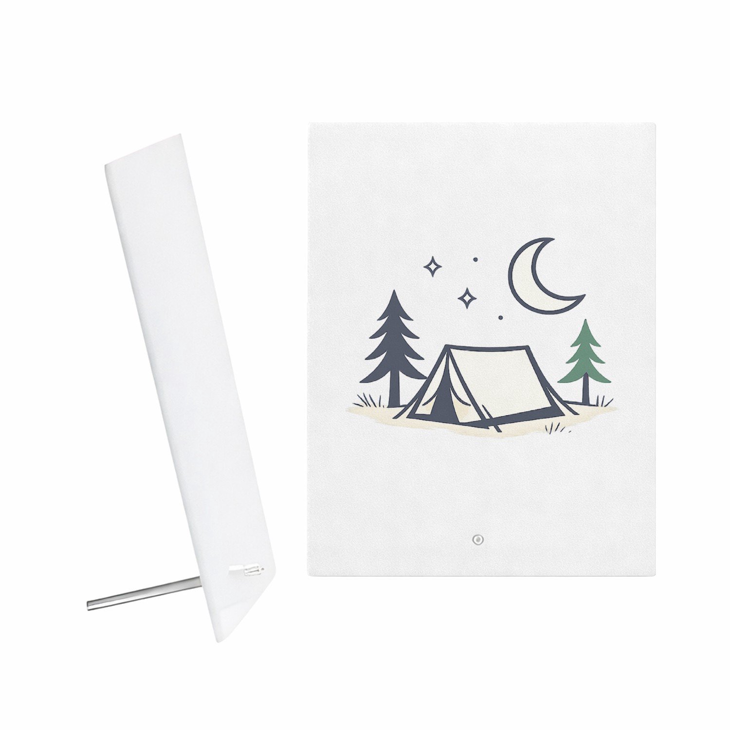 Mr Cadeautjes Glazen fotopaneel Minimalistische campingnacht met een kalme, speelse typograf - 15 x 20 cm, staand - glas, decoratie, wanddecoratie | cadeau Wit