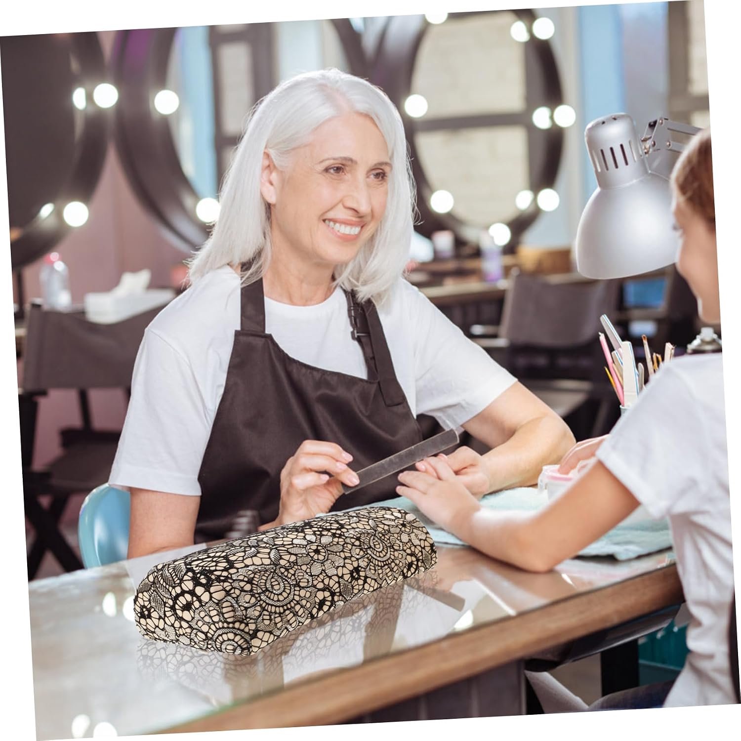 Luxe Manicure Handkussen Met Kant Verstelbare Armsteun Voor Nageltechnici Elegante Duurzame Handsteun Voor Professionele Nagelverzorging Voor Salons Thuisgebruik