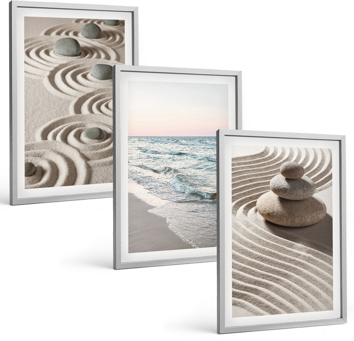 Coloray 3-Delige Schilderij Set - Rustig Zand En Kabbelend Water Met Kiezels Op Het Strand. - 40 x 60 cm - Stijlvolle Wanddecoratie - Interieur - Decoratieve Schilderijen