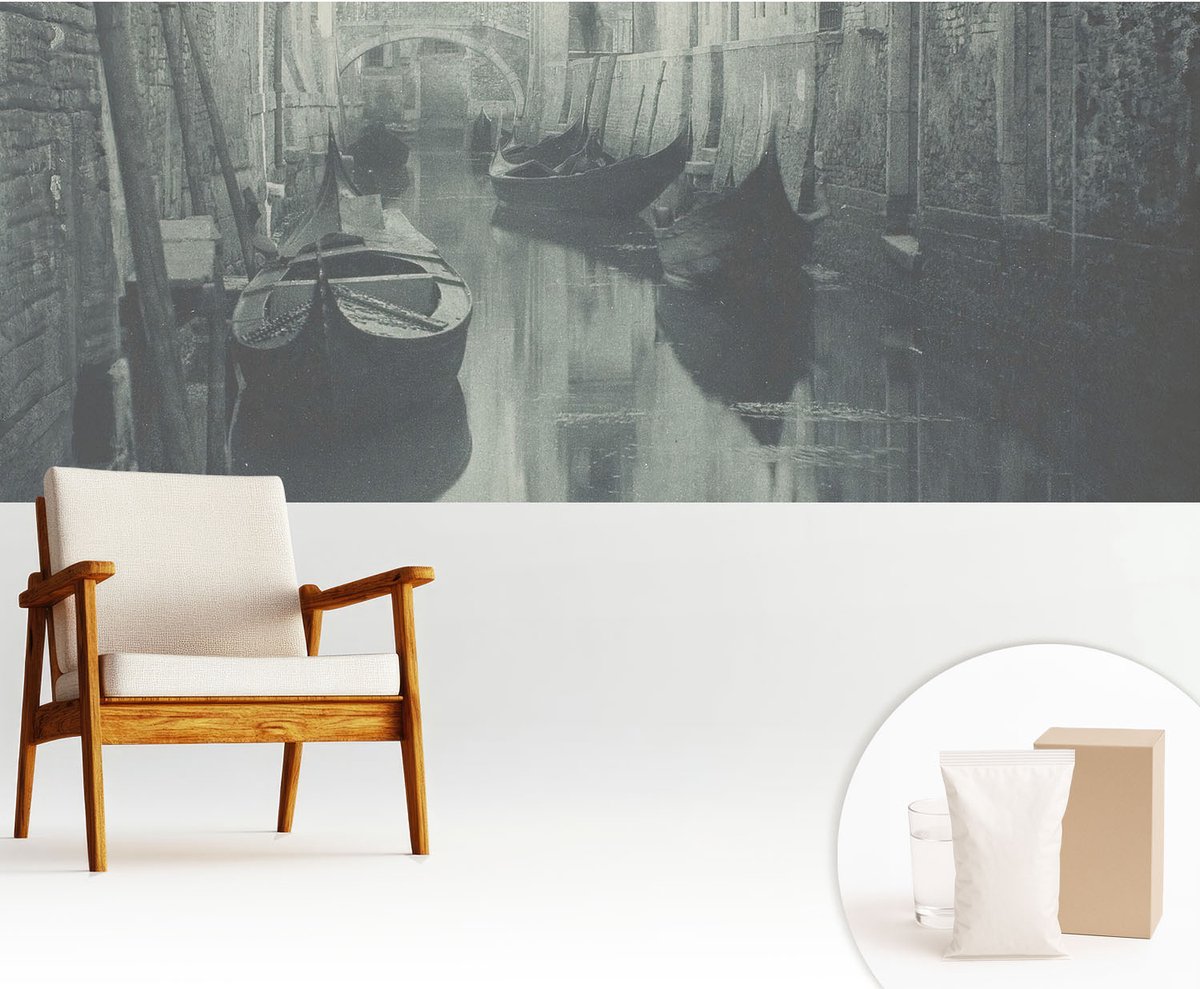 Wallfluent Fotobehang - Grijs Vliesbehang - 250x104 cm - Oud Kanaal Muurschildering - Slaapkamer behang Architectuur - Fotobehang Vlies - Slaapkamer behang