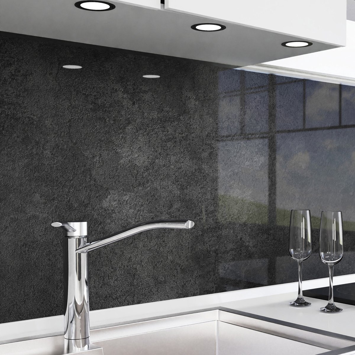Keuken achterwand zelfklevend – Glaslook – Spatscherm keuken – Verstevigde PET folie – Spatwand fornuis – Muurbeschermer – 0,80 mm - Antraciet - 500 cm x 80 cm