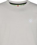 Lichtgrijs Petrol Industries shirt met ronde hals en wit cirkelvormig logo op de borst.