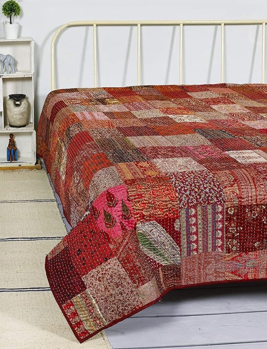 Indian Patchwork Kantha Quilt, Gooi Handgemaakte Zijde Patola Kantha Beddeken, Omkeerbare Beddensprei, Vintage Handsteek Gudri, Decoratieve Stranddeken (Baby 40" x 60", Kastanjebruin)