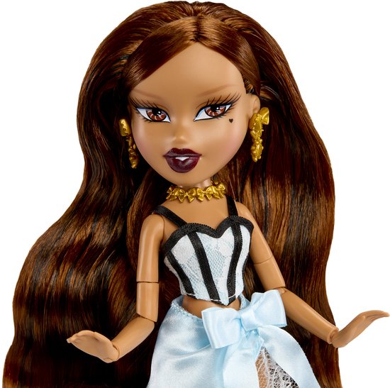 Bratz Stylin’ Birthdayz-modepop Yasmin met aanpasbaar T-shirt voor jou en accessoires — afbeelding 4