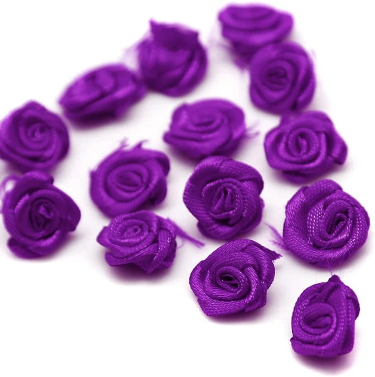 Kunstbloemen satijnen rozen om te knutselen, patches, decoratieve rozen, mini stoffen rozen, bruiloftsdecoratie, paars