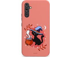 Casetastic hoesje geschikt voor Samsung Galaxy A15 5G / Samsung Galaxy A15 4G - Dubbellaagse bescherming - Halloween Kitty - Fashion Case - Koraal Roze