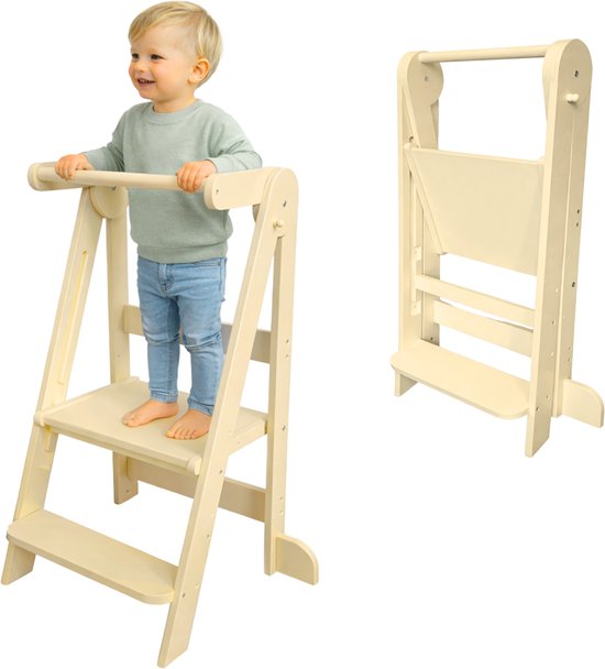 Beige leertoren met een jongetje erop, in uitgevouwen en ingeklapte toestand.