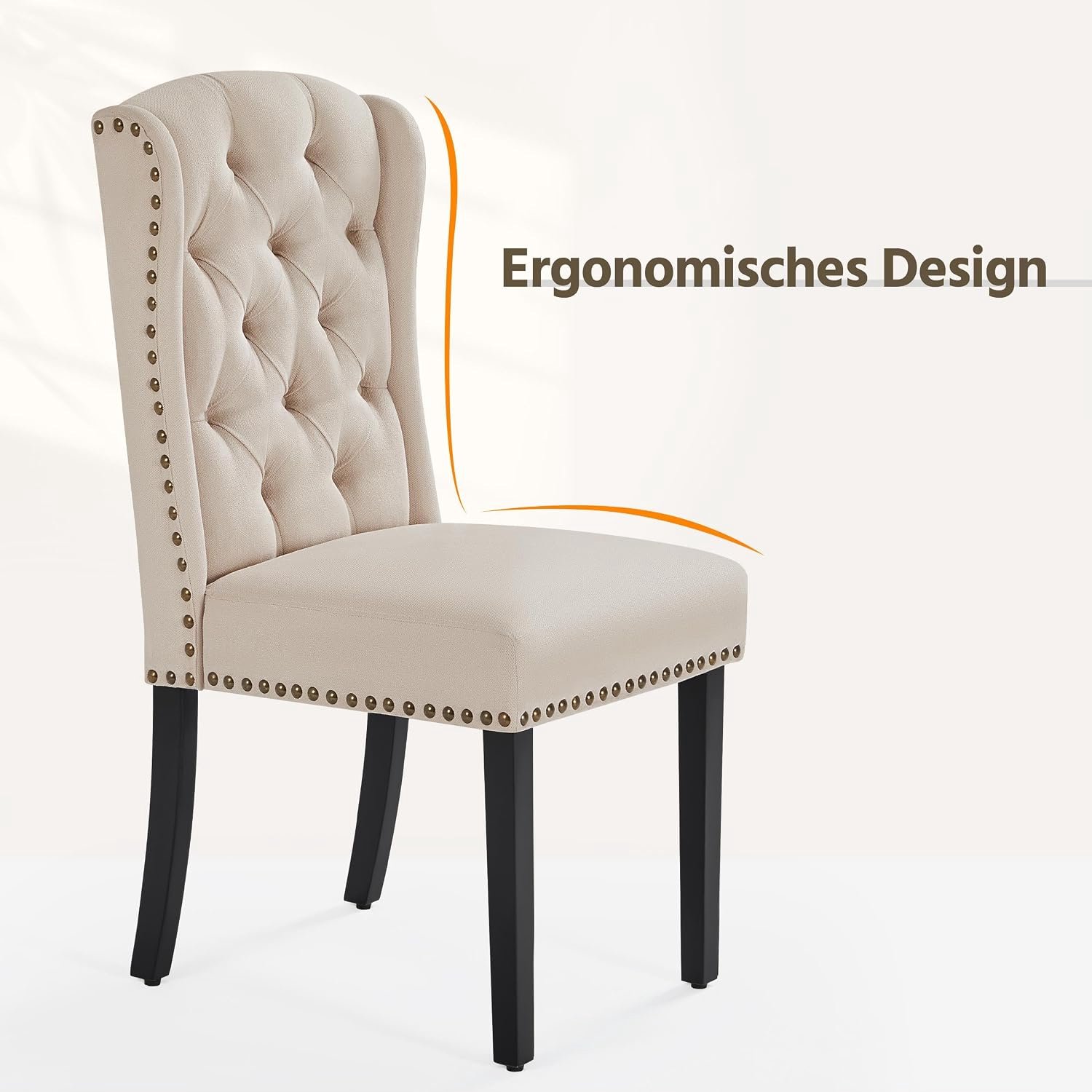 Set van 6 Luxe Wingback Eetkamerstoelen Beige met Gestoffeerde Zitting, Knopenrugleuning, Nagelkopafwerking en Massief Houten Poten 46,5 x 63 x 104 cm