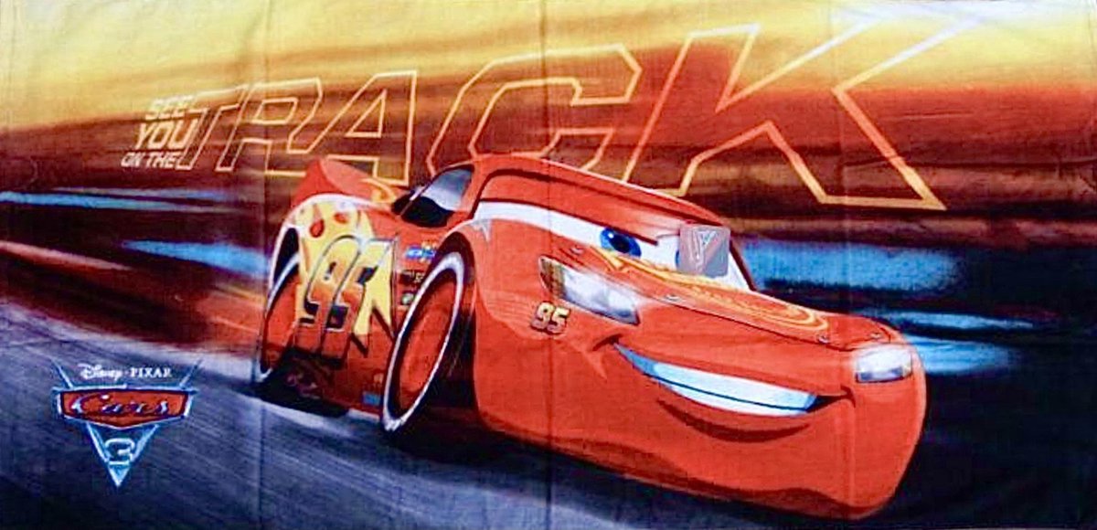 Disney - Cars 3 - Lightning McQueen - Strandlaken - Handdoek - x 70 cm | bol.com