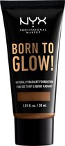 NYX Professional Makeup Born To Glow! Naturally Radiant Foundation - Mocha BTGRF19 - Foundation - 30 ml