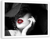 Foto in frame , Vrouw met Hoed 2 , 120x80cm , zwart wit rood , Premium print