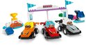 Piste de course Duplo avec voitures F1 orange, rouge et grise avec pilotes