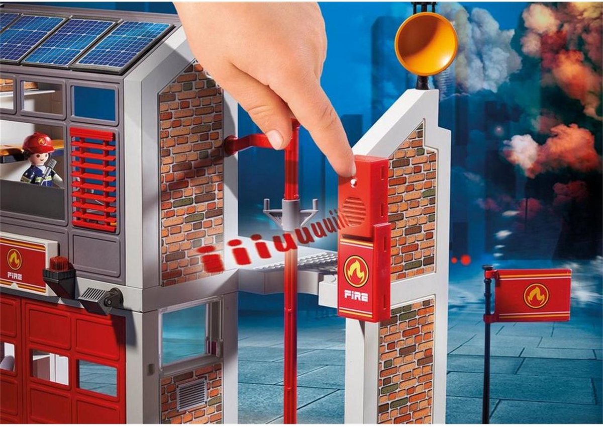 PLAYMOBIL City Action Grote brandweerkazerne met helicopter - 9462 — afbeelding 17
