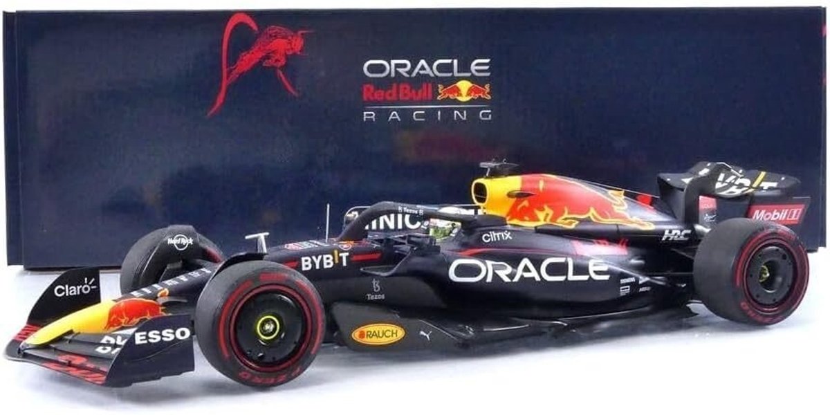 Oracle Red Bull Racing RB18 Max Verstappen Winner Belgian GP 2022 - 1:18 - Minichamps