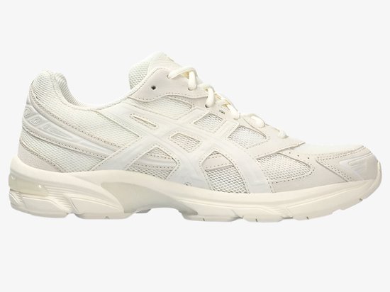 Crème ASICS GEL sneakers met mesh en suède details.