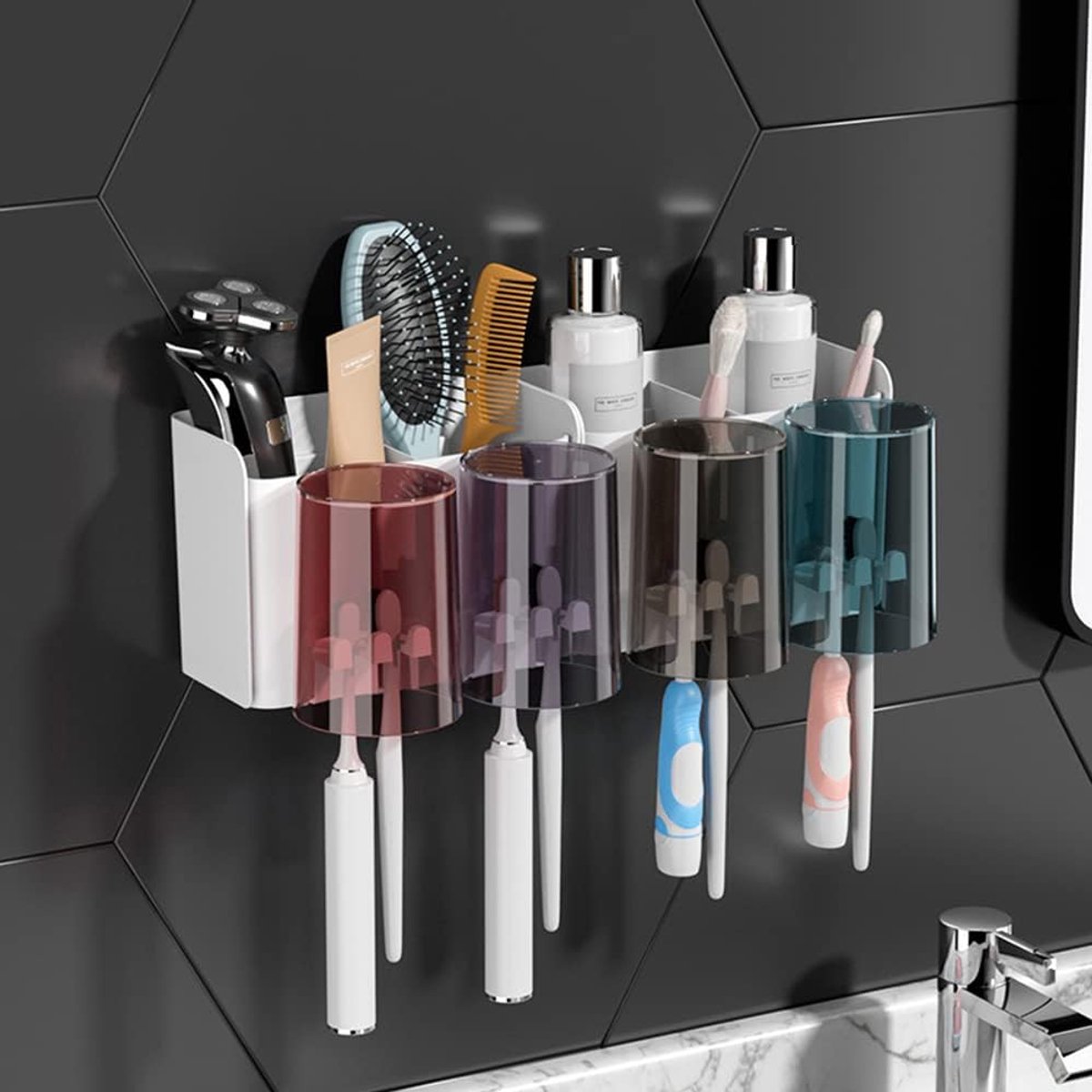 QTTVBTNA -Tandenborstelhouder met 4 Bekers & 8 Opbergvakken – Zelfklevende Tandpastahouder met Magnetische Bekerhouder – Wandmontage Badkamer Organizer voor Gezin, Hygiënisch & Ruimtebesparend