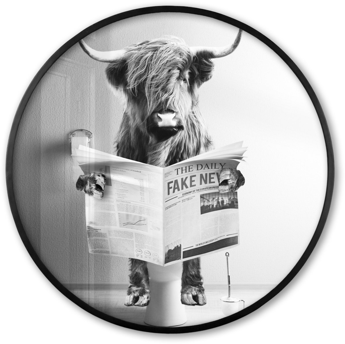 FrameYourWall Poster in lijst Rond - Fotolijst 60x60 cm - Posters - Schotse hooglander - WC - Krant - Grappig - Dier - Ronde posterlijst zwart - Decoratie - Wanddecoratie woonkamer - Muurdecoratie slaapkamer