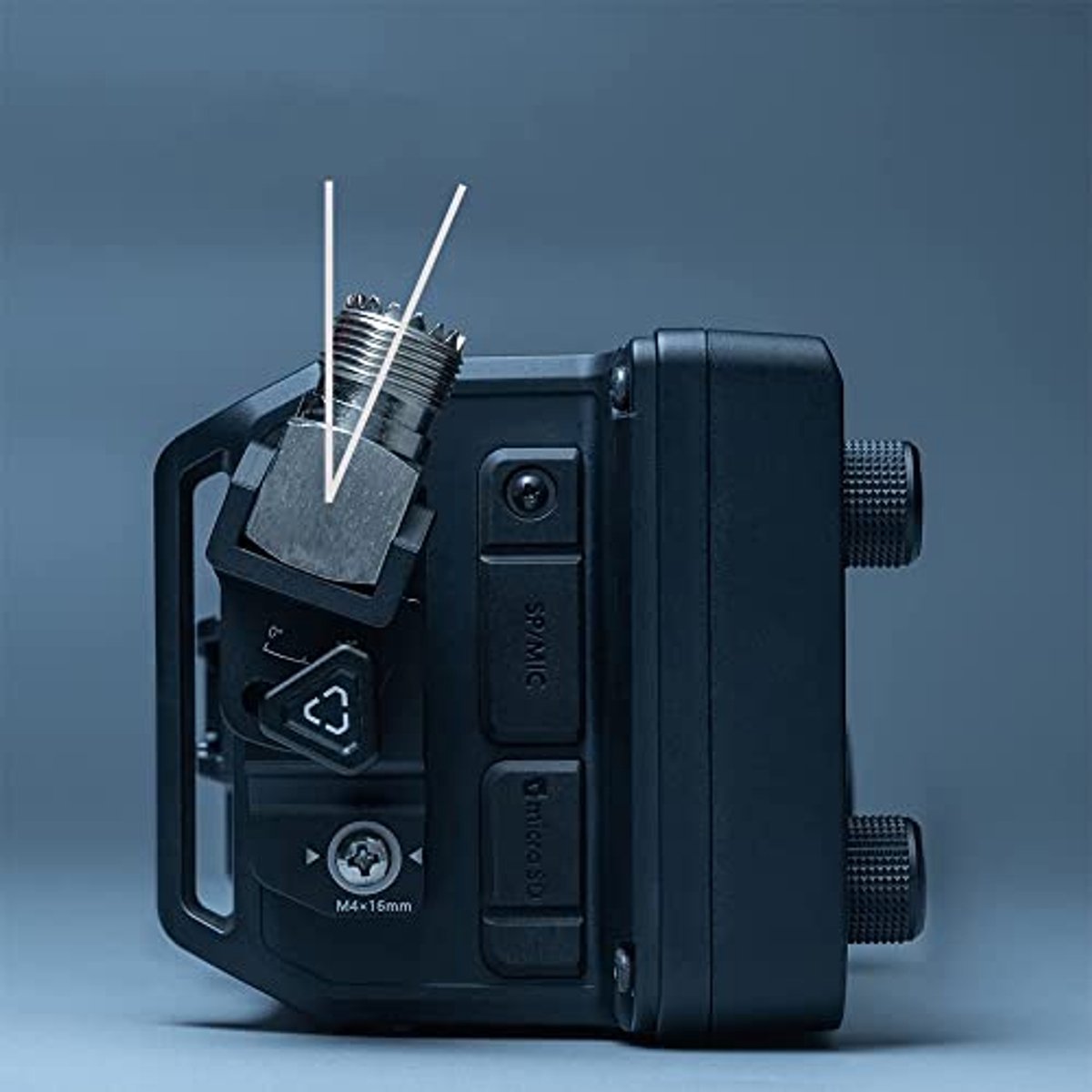 Compacte Quick Release Antenneondersteuning voor Draagbare Transceivers